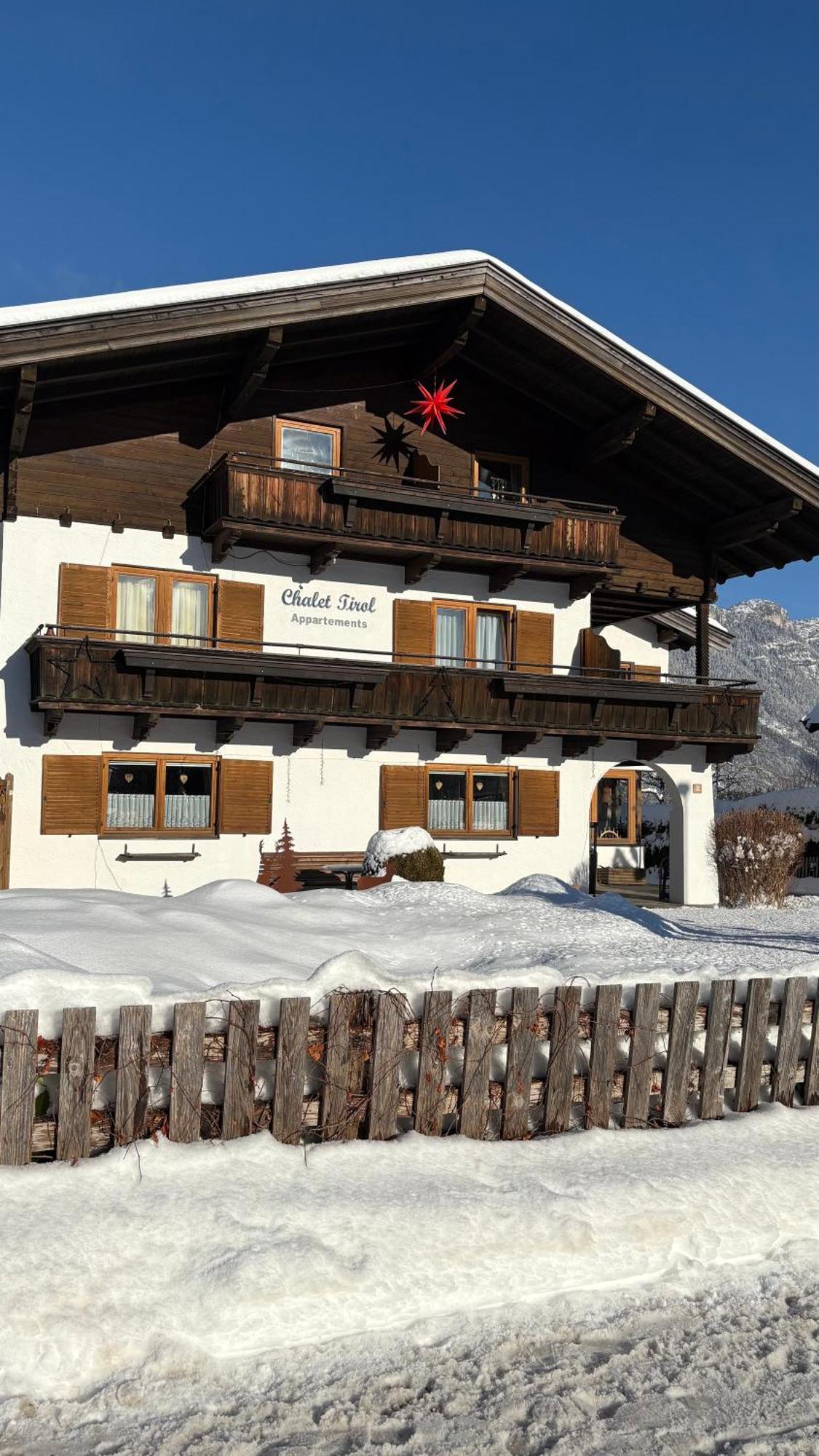Chalet Tirol ไวดริง ภายนอก รูปภาพ